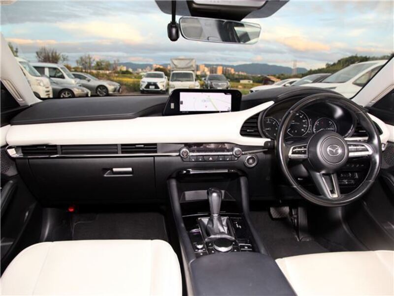 MAZDA3