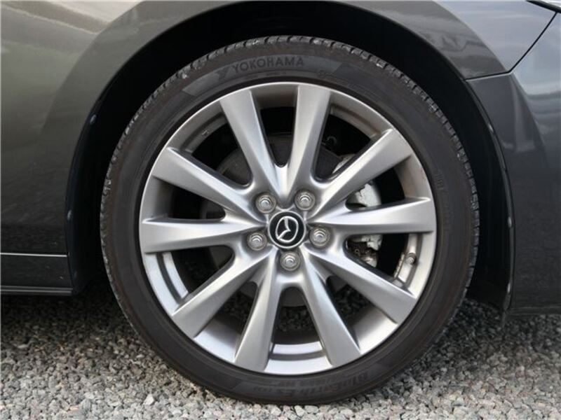 MAZDA3