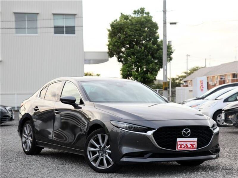 MAZDA3