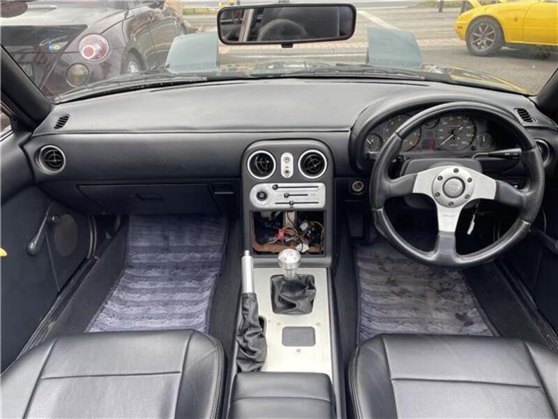 EUNOS ROADSTER