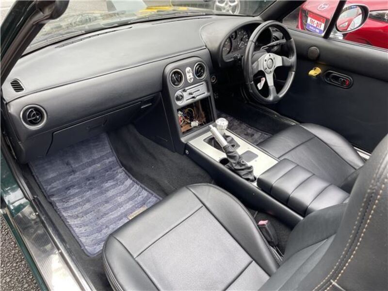 EUNOS ROADSTER