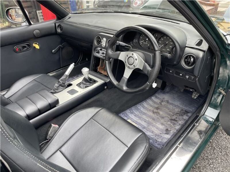 EUNOS ROADSTER