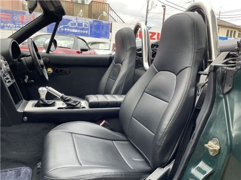 EUNOS ROADSTER