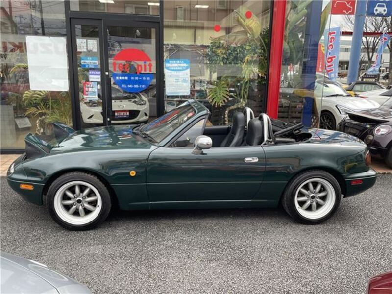 EUNOS ROADSTER