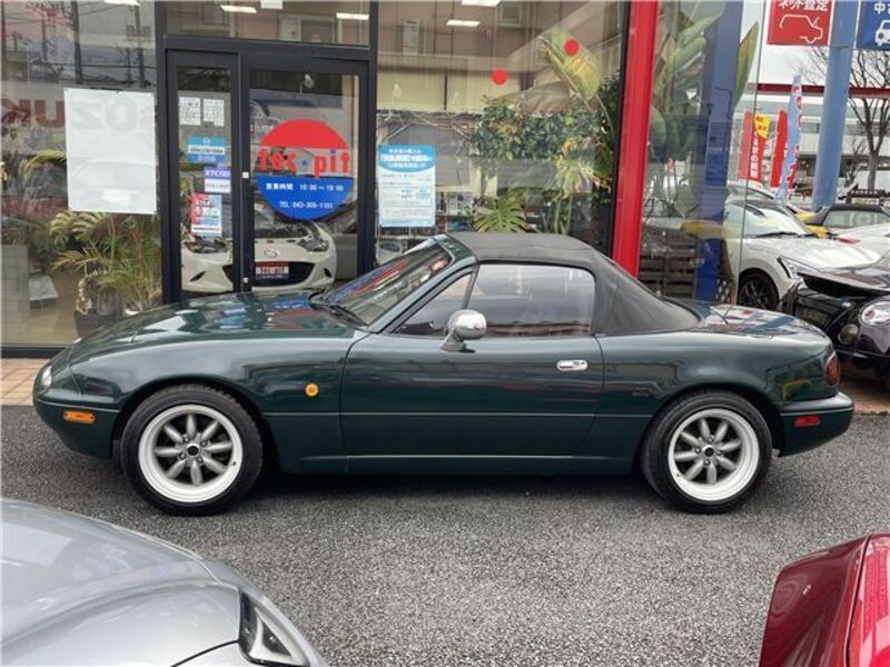 EUNOS ROADSTER