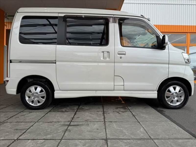 ATRAI WAGON