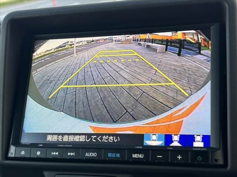 N-VAN