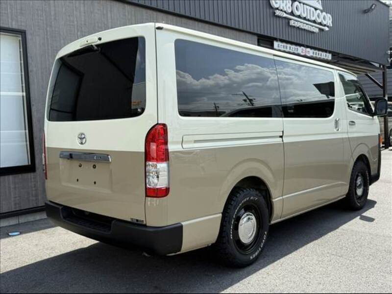 HIACE VAN