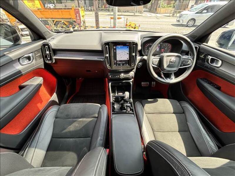 XC40