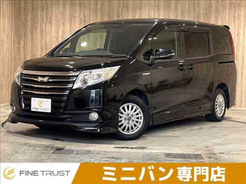 TOYOTA NOAH