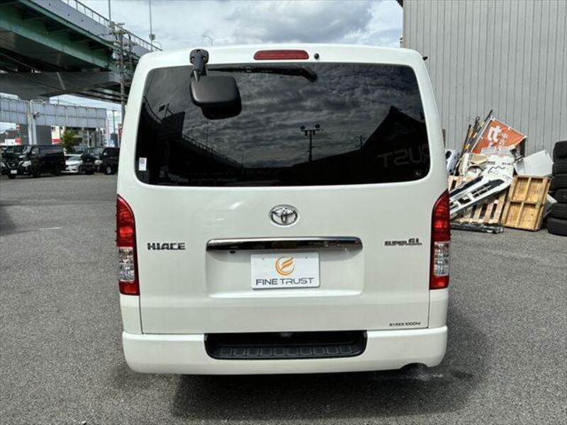 HIACE VAN