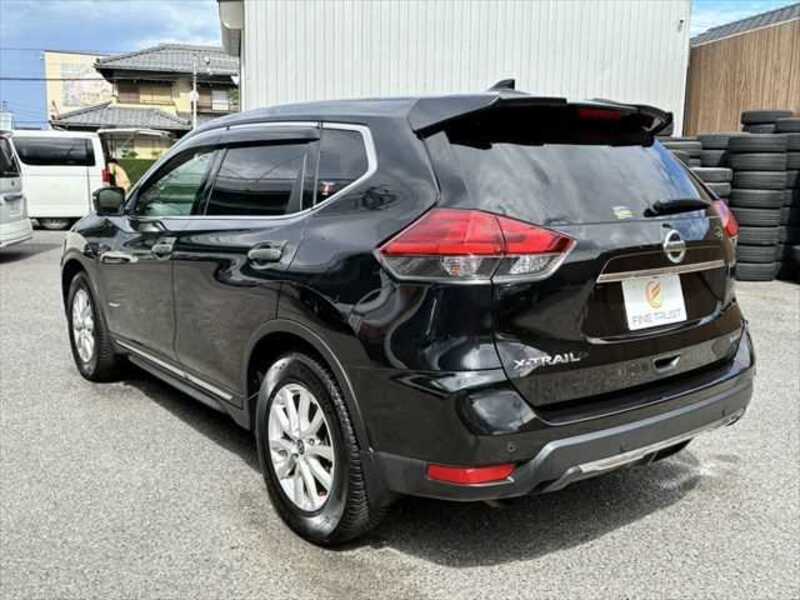 X-TRAIL