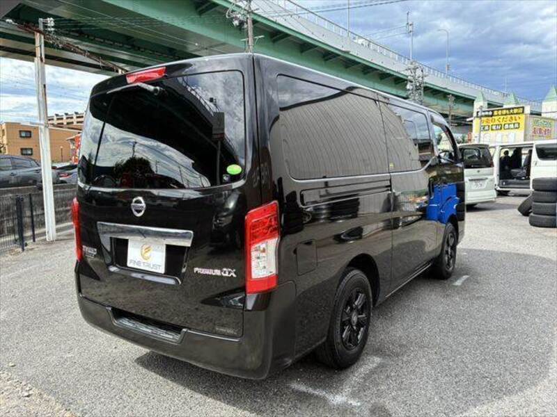 NV350 CARAVAN