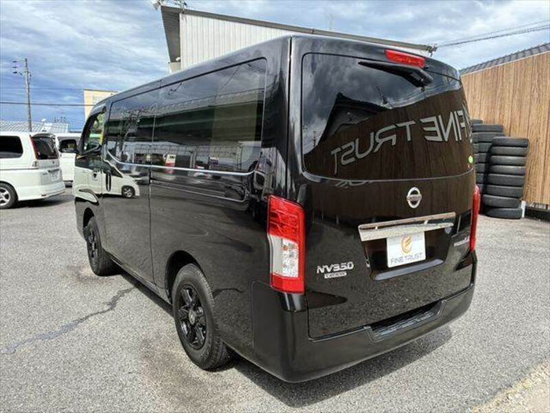 NV350 CARAVAN