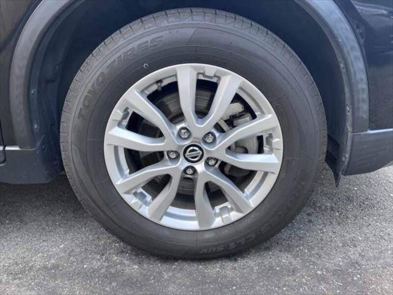 X-TRAIL