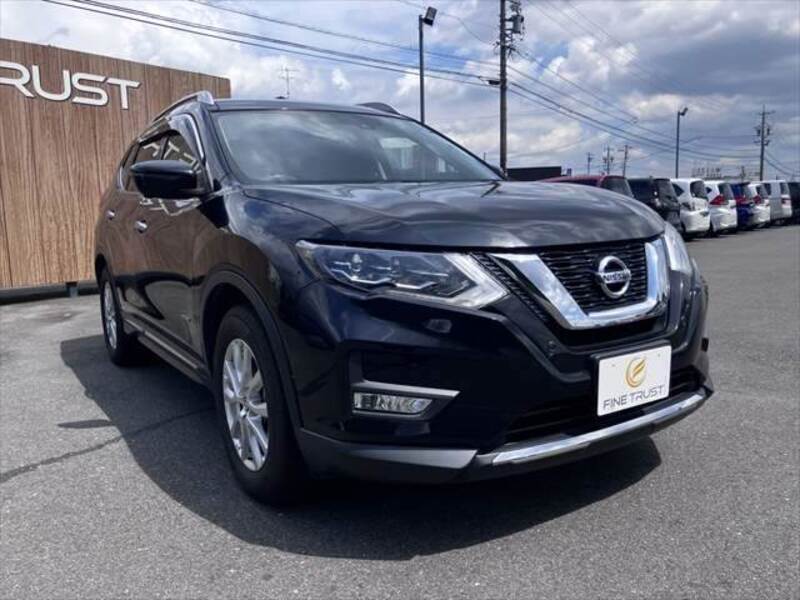 X-TRAIL