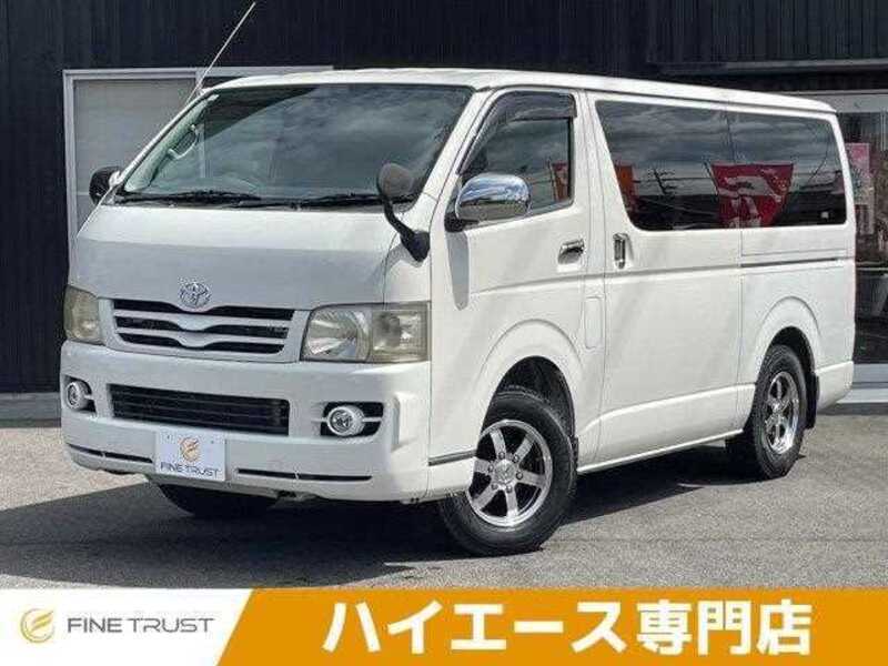 TOYOTA HIACE VAN