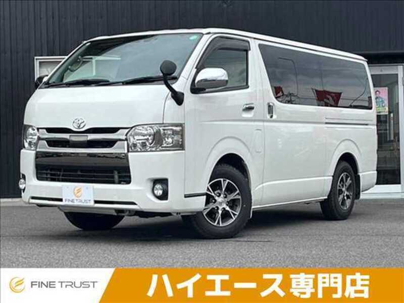 TOYOTA HIACE VAN