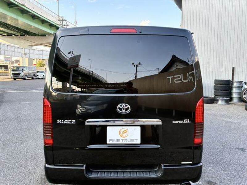 HIACE VAN
