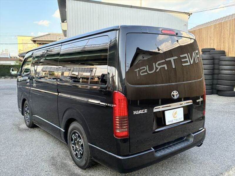 HIACE VAN