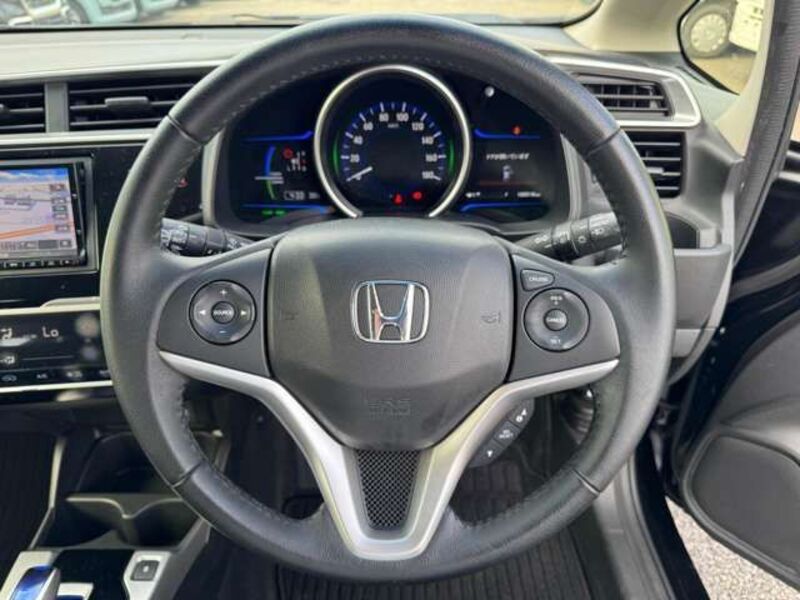 FIT HYBRID