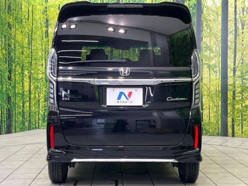 N BOX CUSTOM