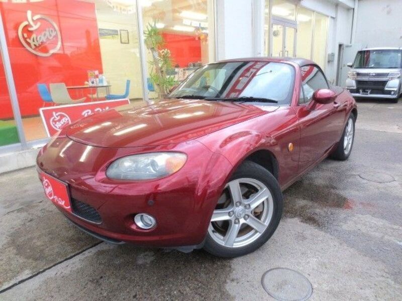 ROADSTER-0