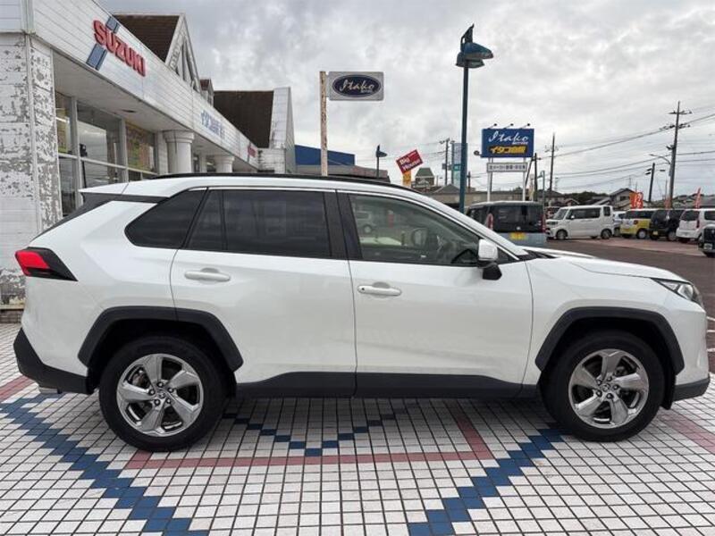 RAV4