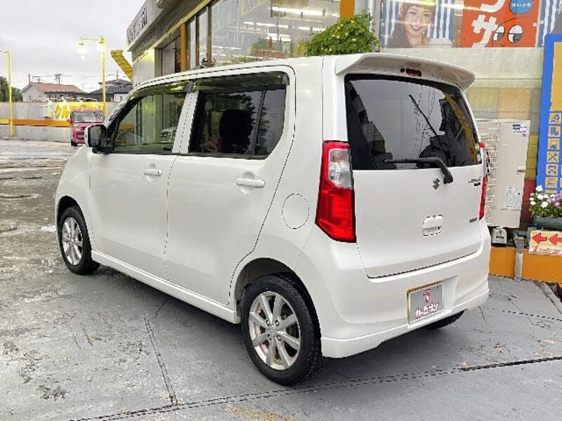 WAGON R