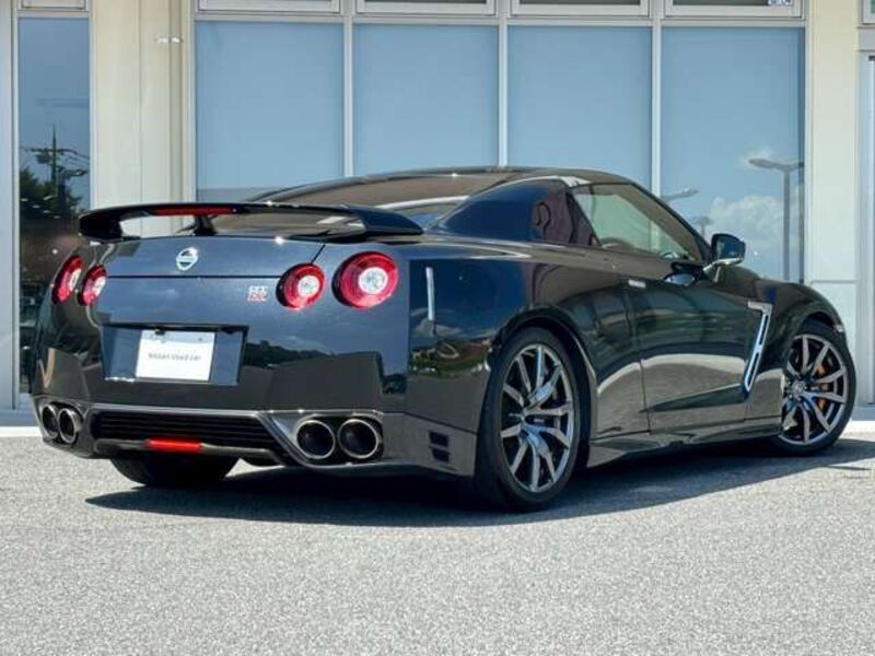 GT-R
