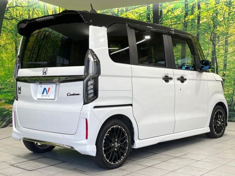 N BOX CUSTOM