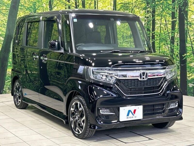 N BOX CUSTOM