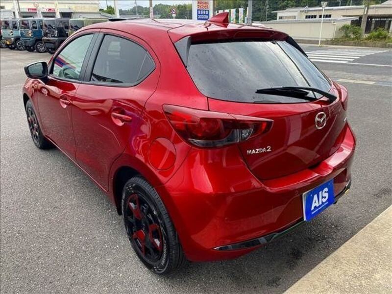 MAZDA2