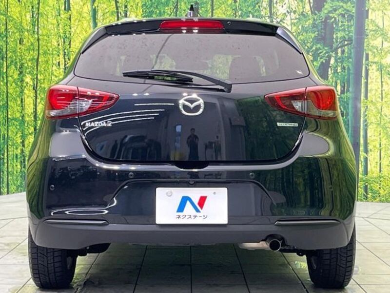 MAZDA2