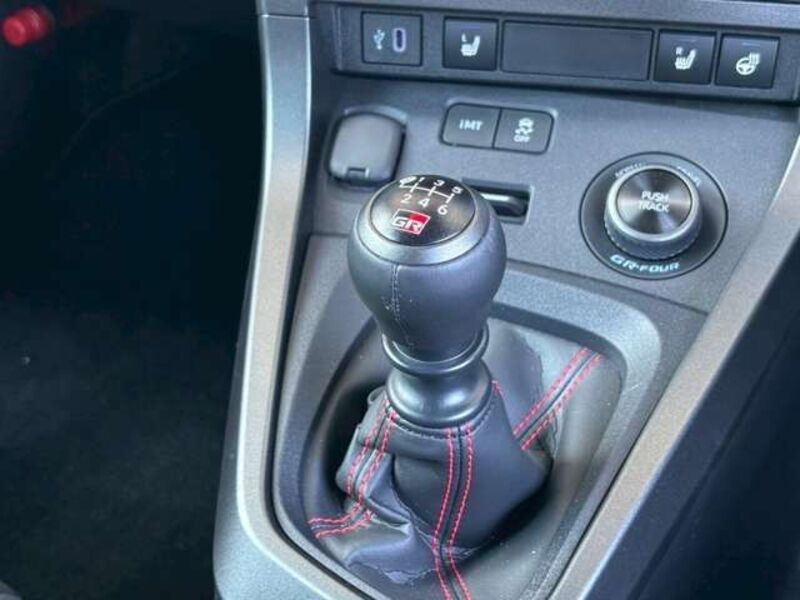 GR YARIS