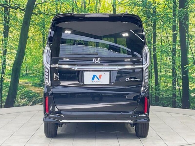 N BOX CUSTOM