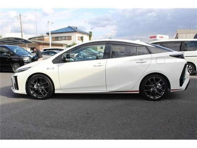 PRIUS PHV