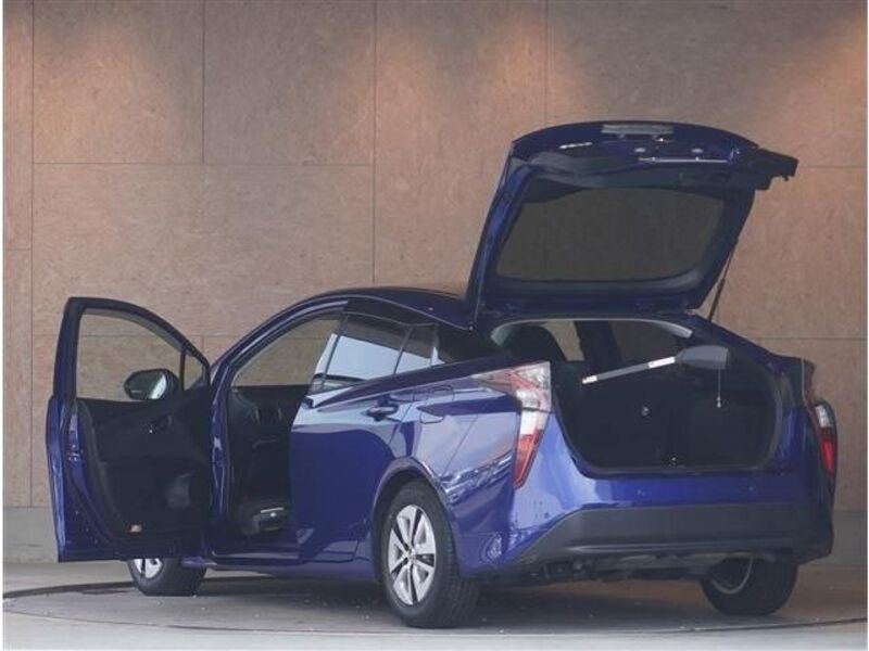 PRIUS-0
