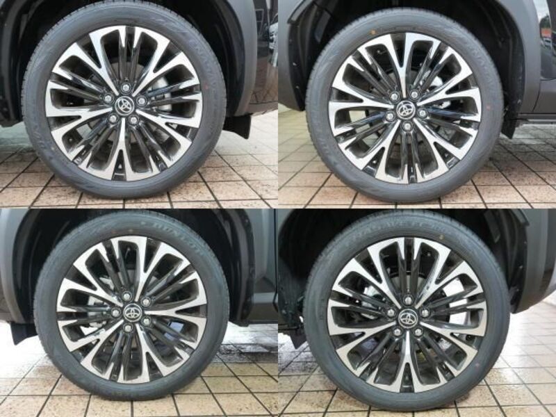 YARIS CROSS