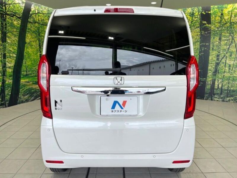 N BOX
