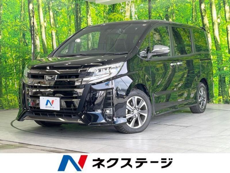 TOYOTA NOAH