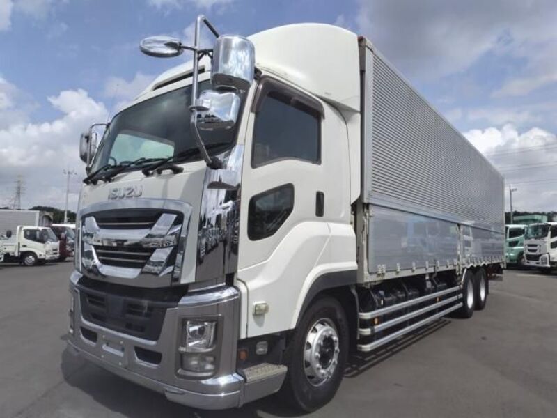 ISUZU GIGA