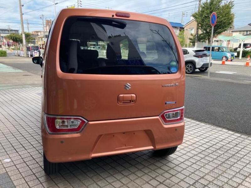 WAGON R