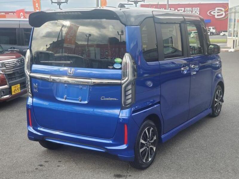 N BOX CUSTOM