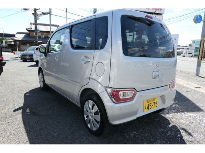 WAGON R