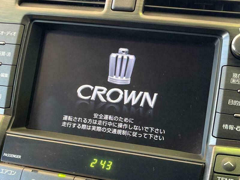 CROWN