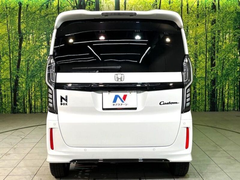 N BOX CUSTOM