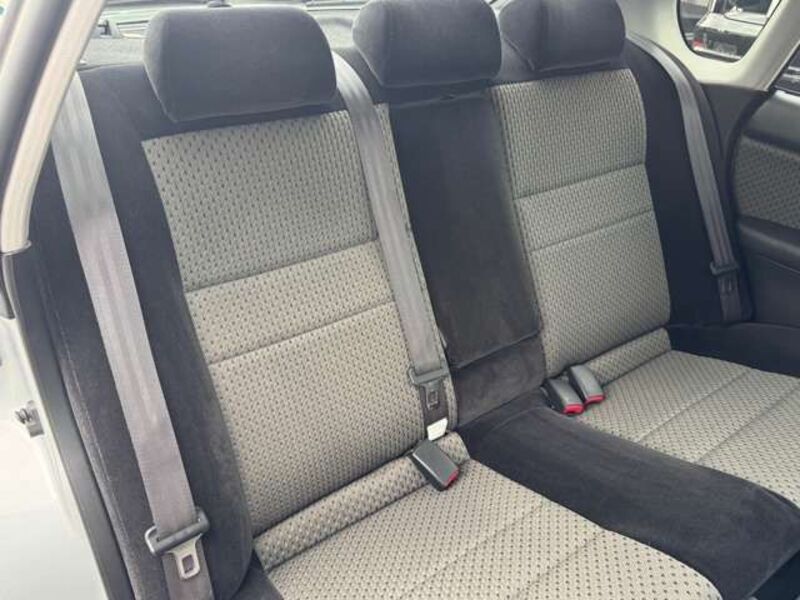 LEGACY B4