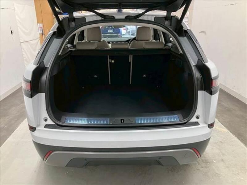 RANGE ROVER VELAR