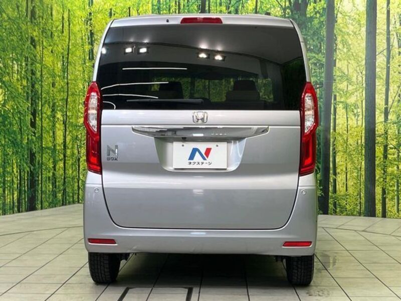 N BOX
